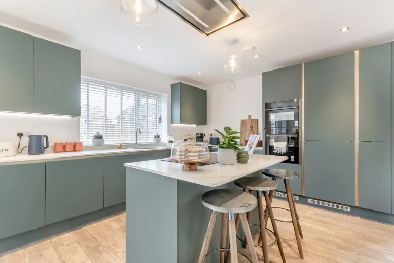 Image carousel 3556886 1773014708