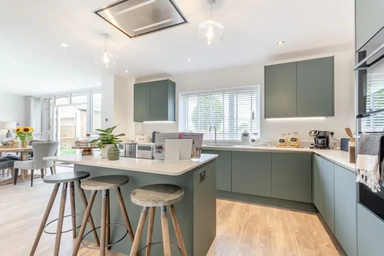 Image carousel 3556906 1773014748