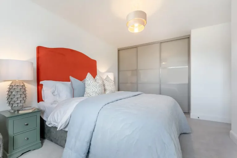 Image carousel 3556936 1773014803