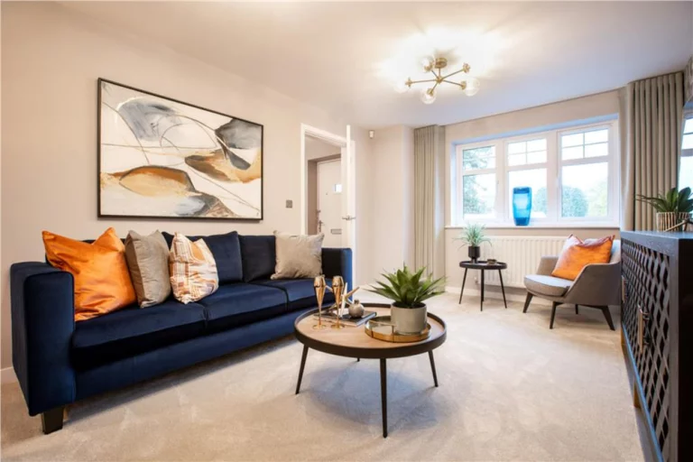 Image carousel 3557651 1773023265