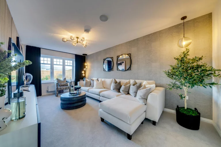 Image carousel 3560356 1773378065