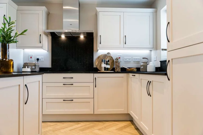 Image carousel 3564336 1773972087