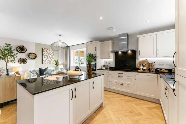 Image carousel 3564351 1773972087