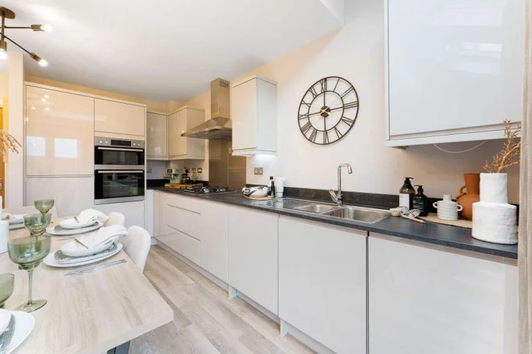 Image carousel 3567966 1774576895