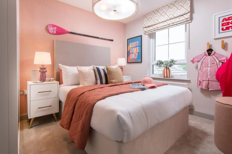 Image carousel 3569886 1774926116