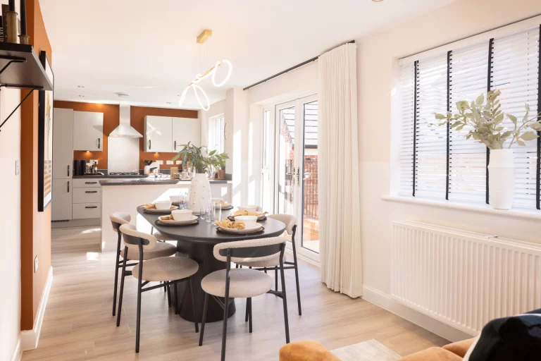 Image carousel 3572931 1775617239