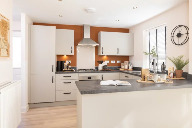 Image carousel 3573011 1775617308