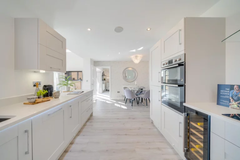 Image carousel 3573421 1775624477