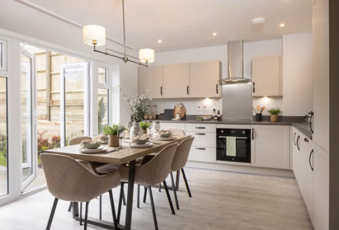 Property box 3347971 1754986582