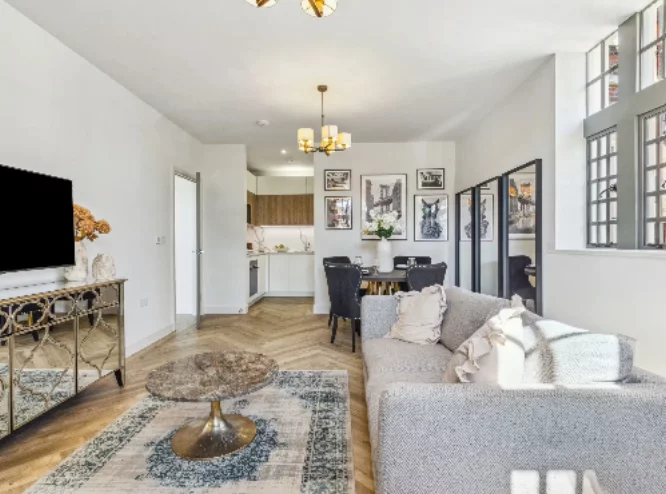 Property box 3536321 1769537329