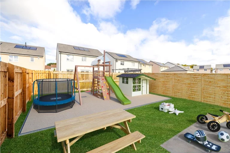 Image carousel 2742307 1773972128