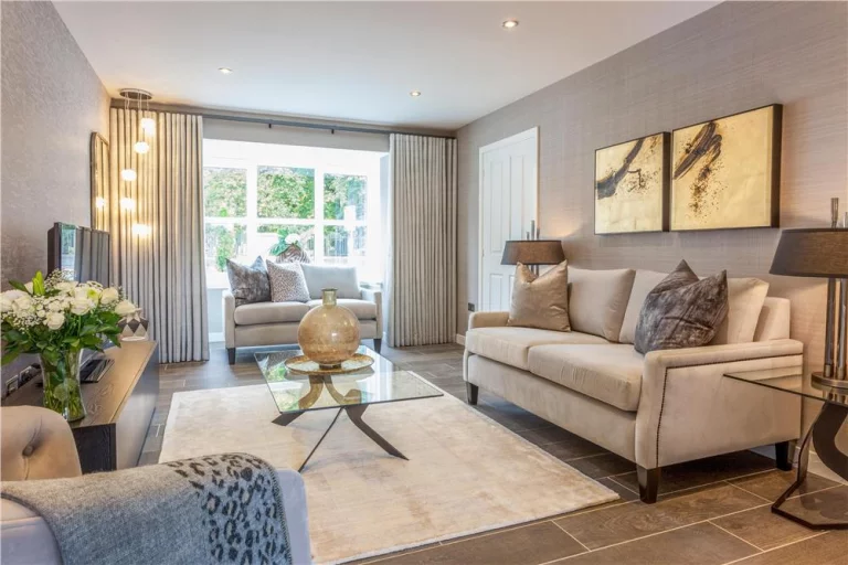 Image carousel 3086456 1776218817