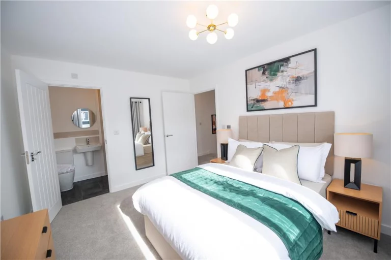 Image carousel 3113291 1772677631