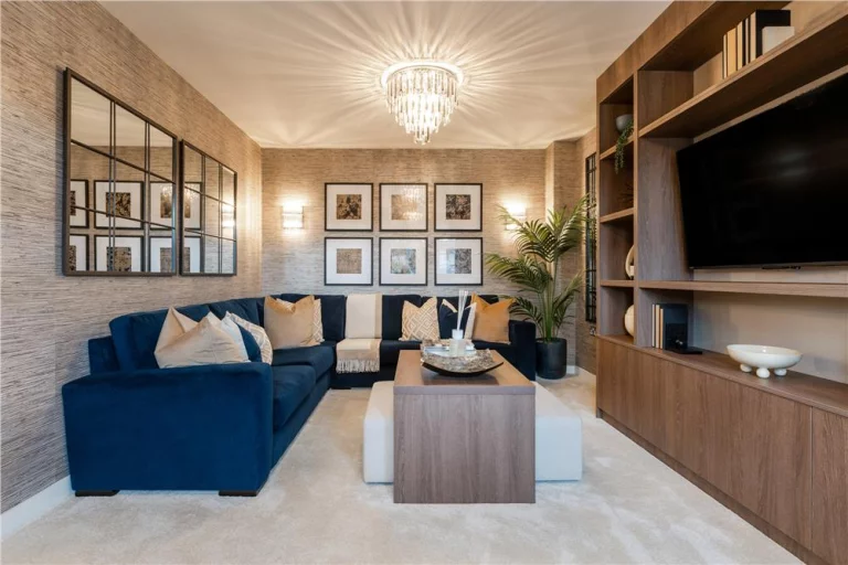 Image carousel 3200846 1765419319