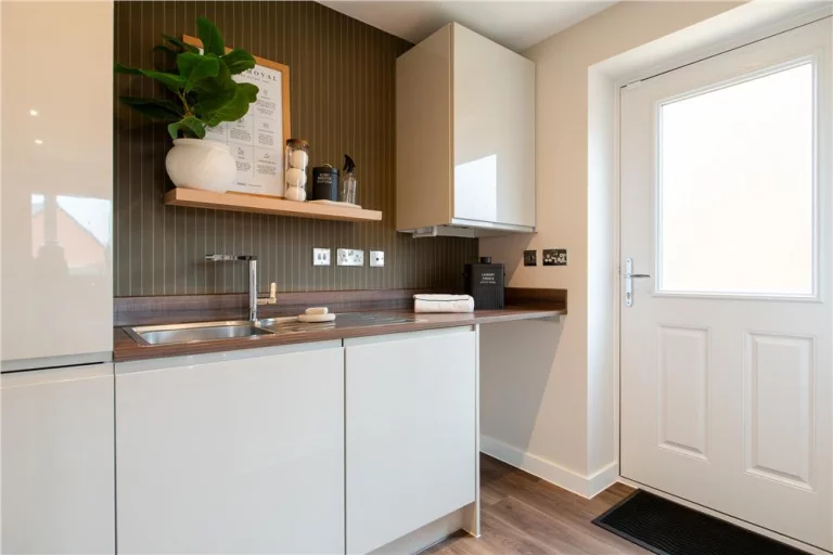 Image carousel 3200861 1765419320