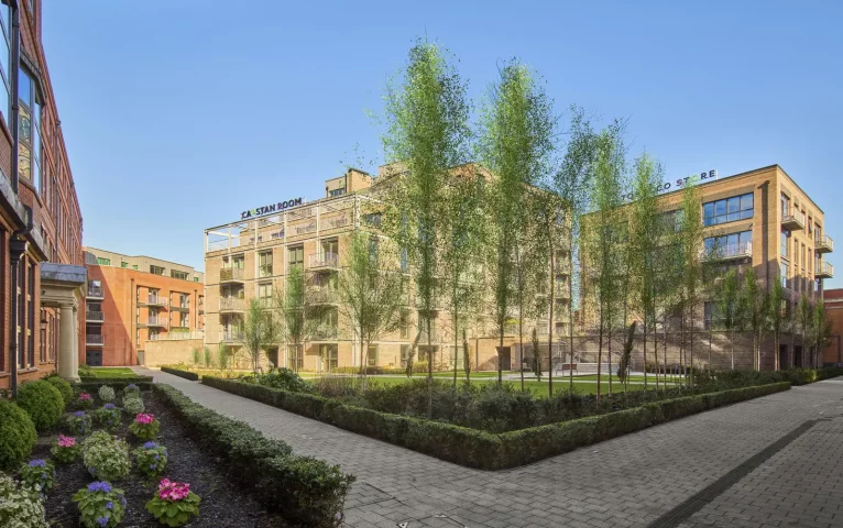 Image carousel 3218486 1762771909