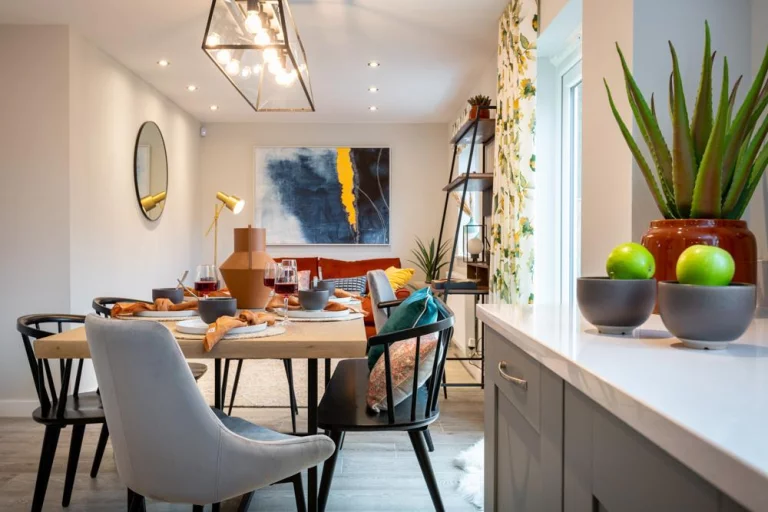 Image carousel 3234696 1775701224