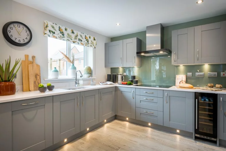 Image carousel 3234736 1773454896