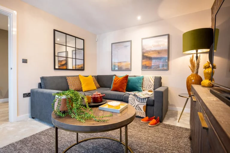 Image carousel 3234746 1775701228