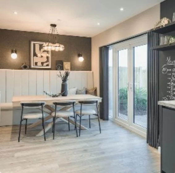 Image carousel 3244771 1745251642