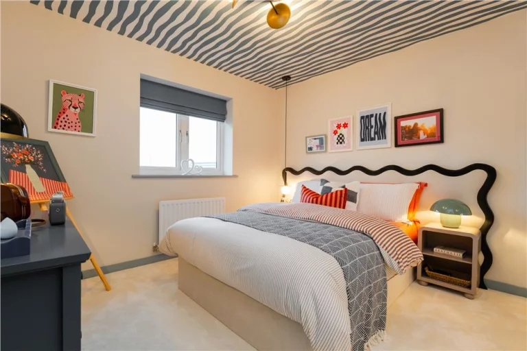 Image carousel 3255261 1764209872