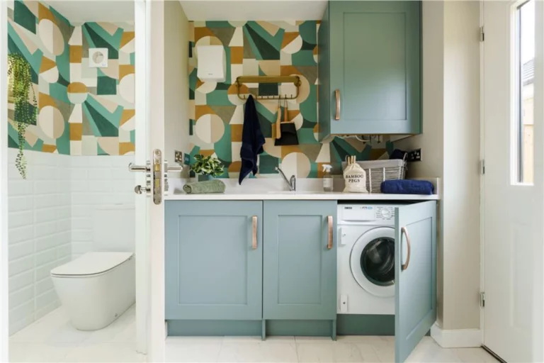 Image carousel 3281431 1775873982