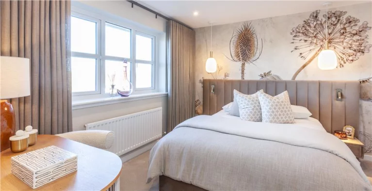 Image carousel 3303181 1764641016