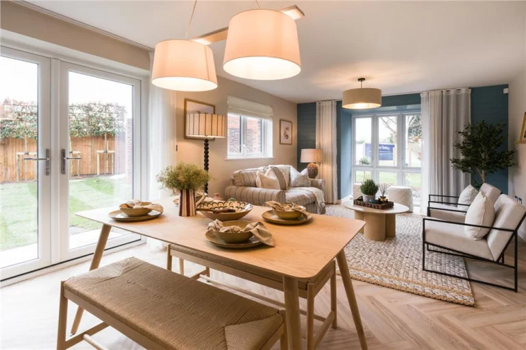 Image carousel 3303366 1775701133