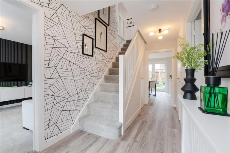 Image carousel 3319611 1764209873