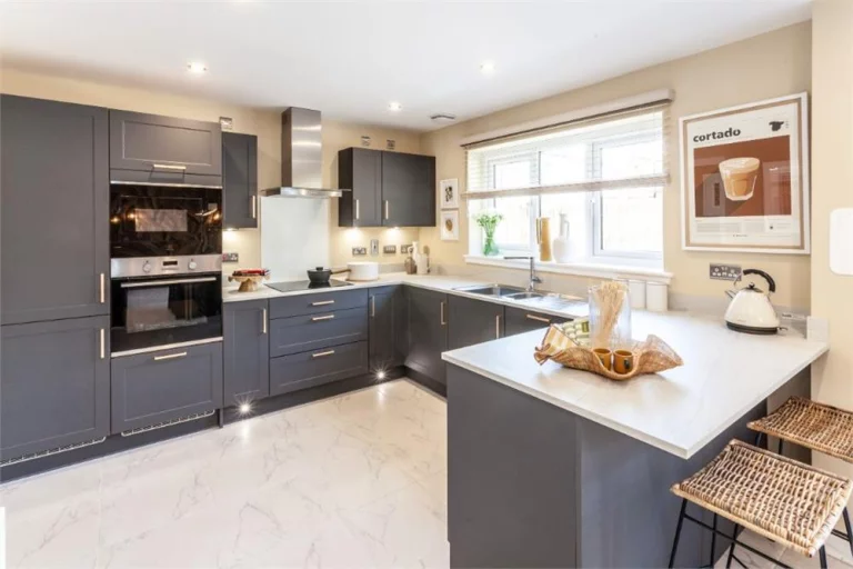 Image carousel 3476221 1775700352