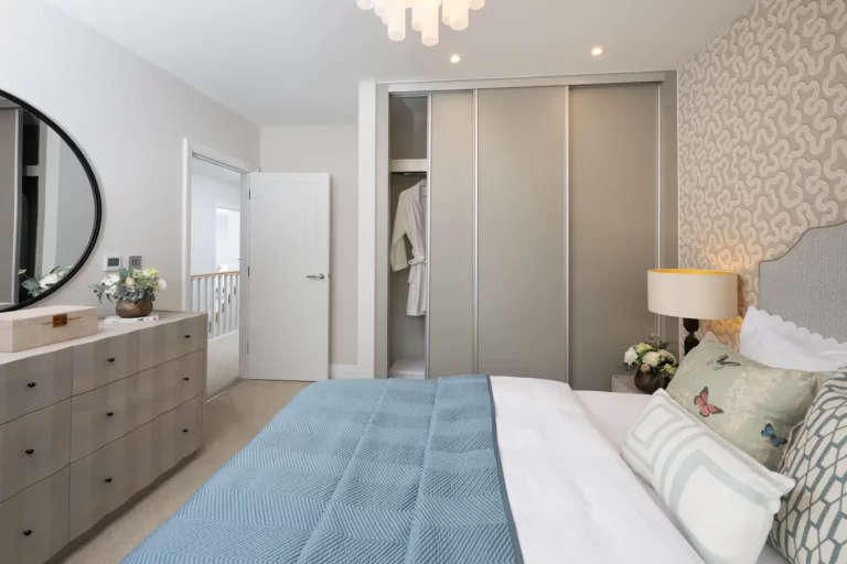 Image carousel 3478001 1764066153