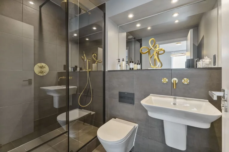 Image carousel 3485956 1762771841