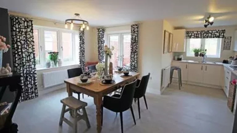 Image carousel 3491346 1760894856