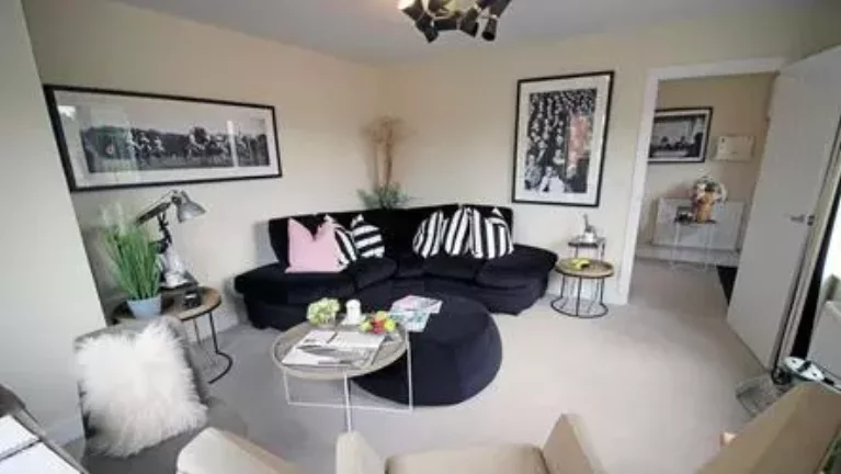 Image carousel 3491351 1760894860