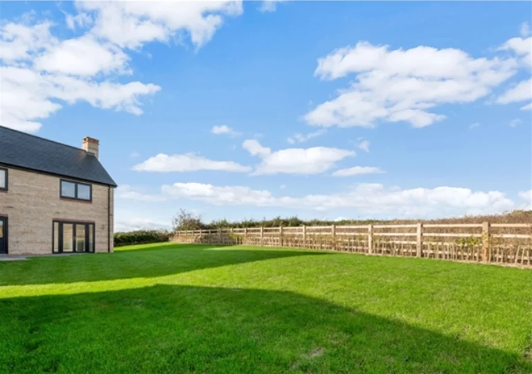 Image carousel 3491446 1760897222