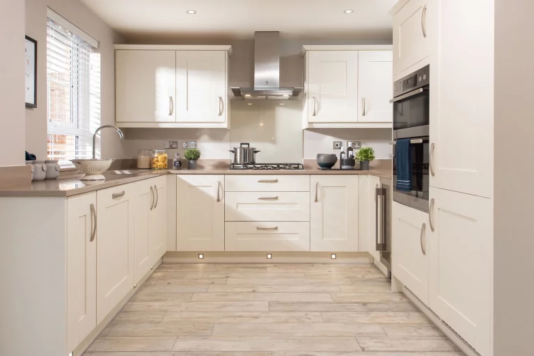 Image carousel 3492246 1761102223