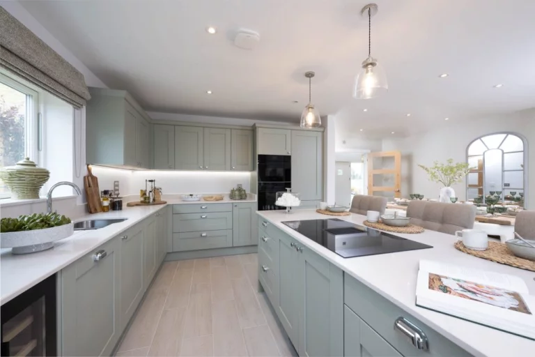 Image carousel 3496816 1761789648