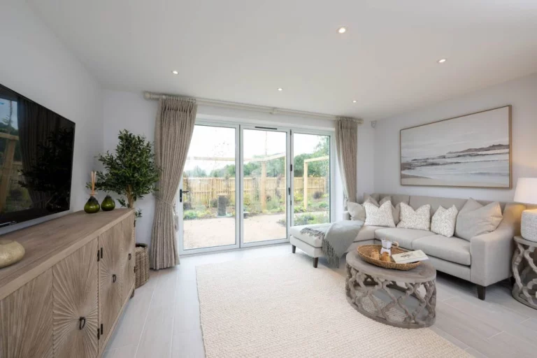 Image carousel 3496826 1761789649