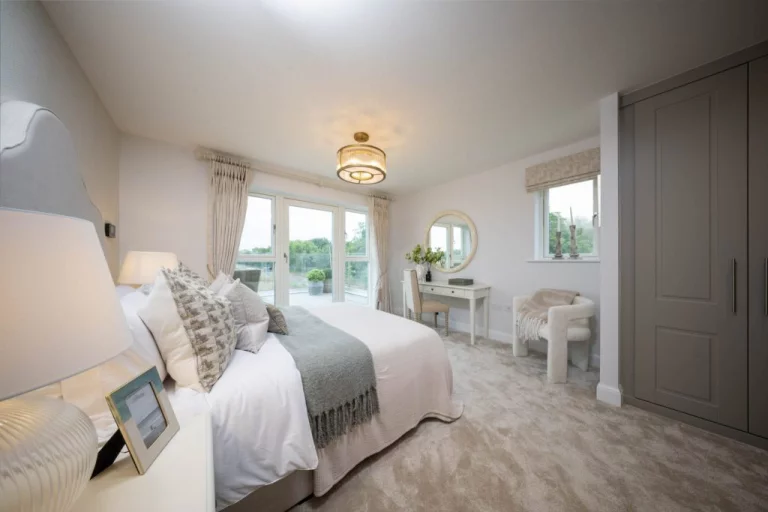 Image carousel 3496836 1761789650