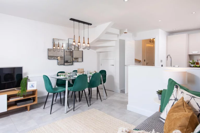 Image carousel 3497066 1761793372