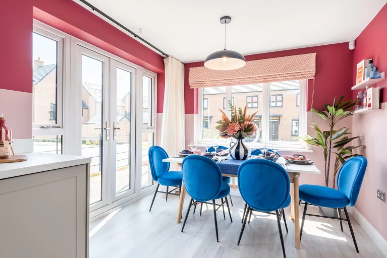 Image carousel 3498031 1762052633