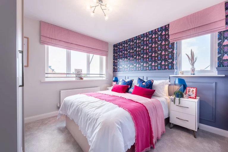 Image carousel 3498046 1762052635