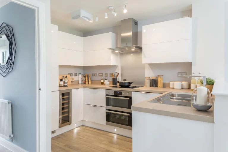 Image carousel 3498051 1762052635