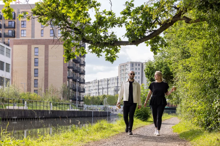 Image carousel 3498086 1762052684