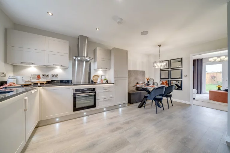 Image carousel 3498191 1762146074