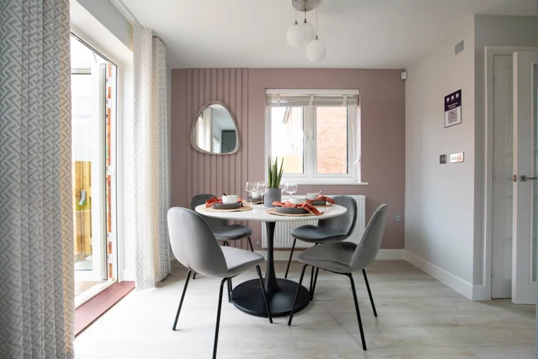 Image carousel 3499306 1762345790