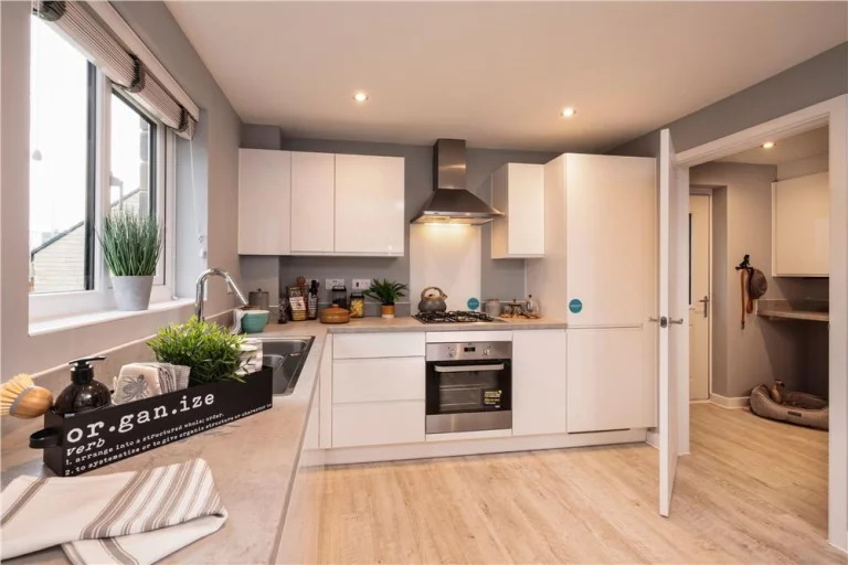 Image carousel 3501461 1762568157