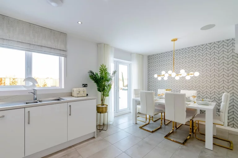 Image carousel 3502136 1762578059