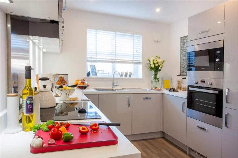 Image carousel 3502276 1762740225