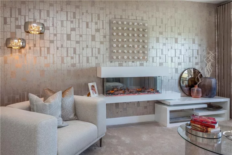 Image carousel 3502281 1762740226